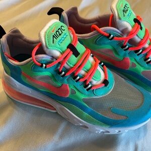 Women’s Nike Air Max 270 React “ Psychedelic Movement” Size 8 , $45